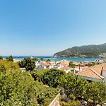 Dimitrios * سكوبيلوس تاون