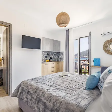 Dimitrios * Szkópelosz